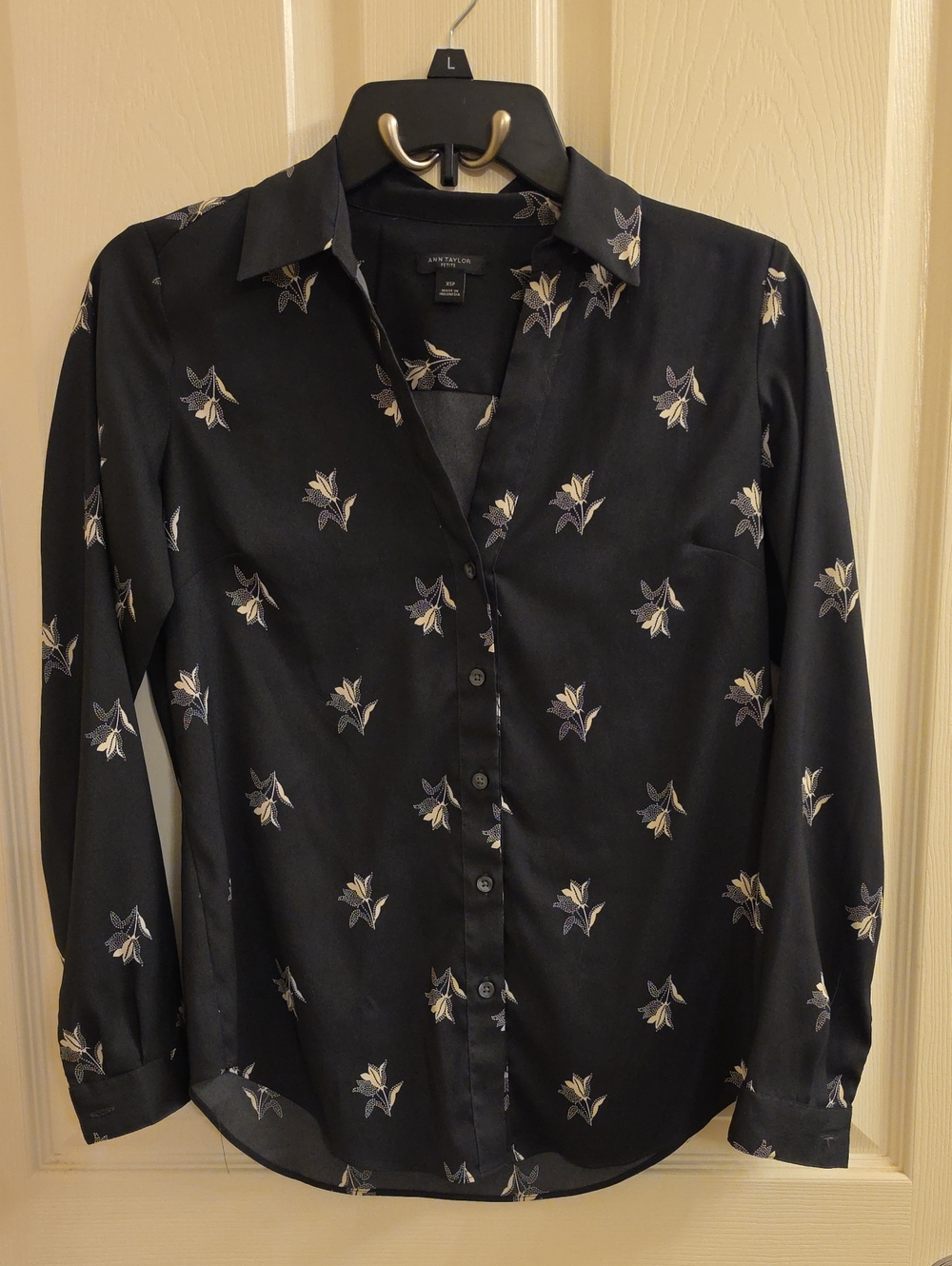 Ann Taylor Black Button-Down Shirt with White Floral Motif